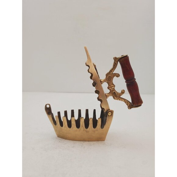 vintage decoration, brass plate, old plate model, carbon plate decoratio… - Picture 9 of 10